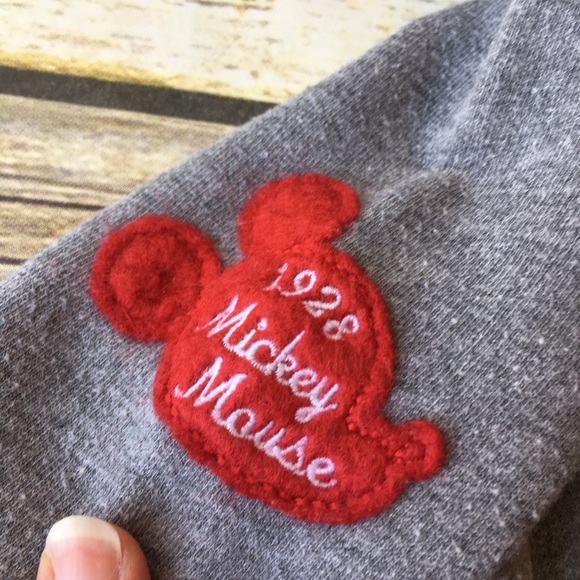 πHP HTF Peek Mickey Mouse sweatshirt - 12/18 mo - Picture 5 of 6